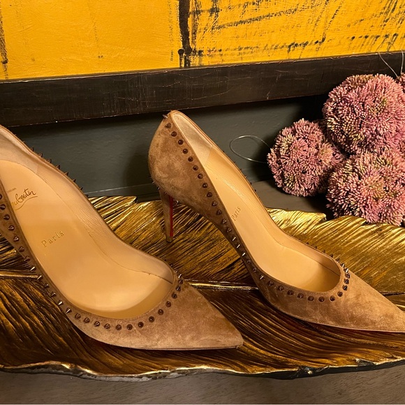 Christian Louboutin heel worn 1 time! Size 39 1/2 - Picture 3 of 9